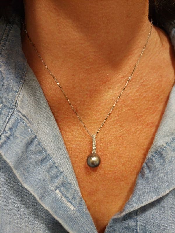 PENDENTIF PERLE DE TAHITI ET DIAMANTS — vue 2