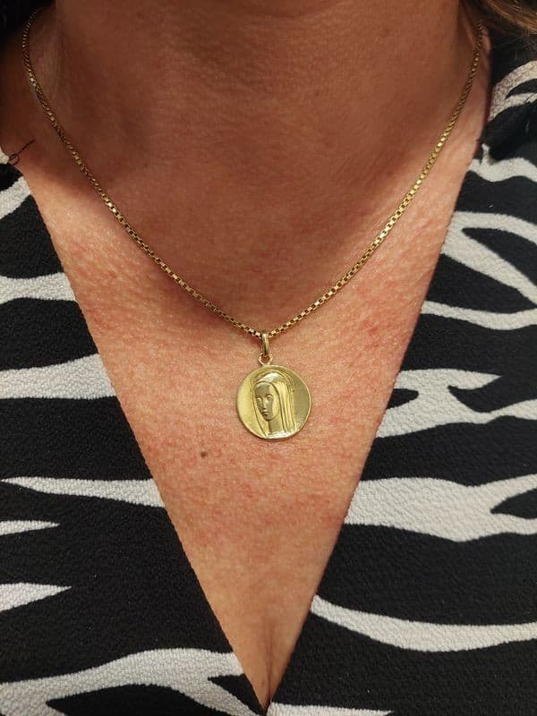 MÉDAILLE VIERGE SIGNÉE TRECY — vue 2