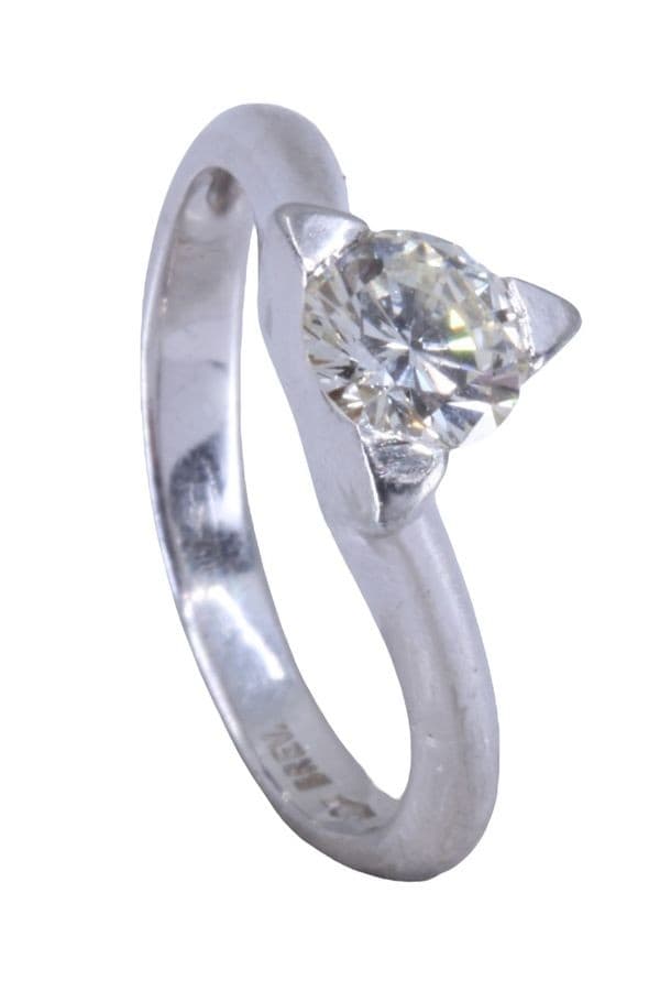 SOLITAIRE DIAMANT 0.60 CARAT — vue 5