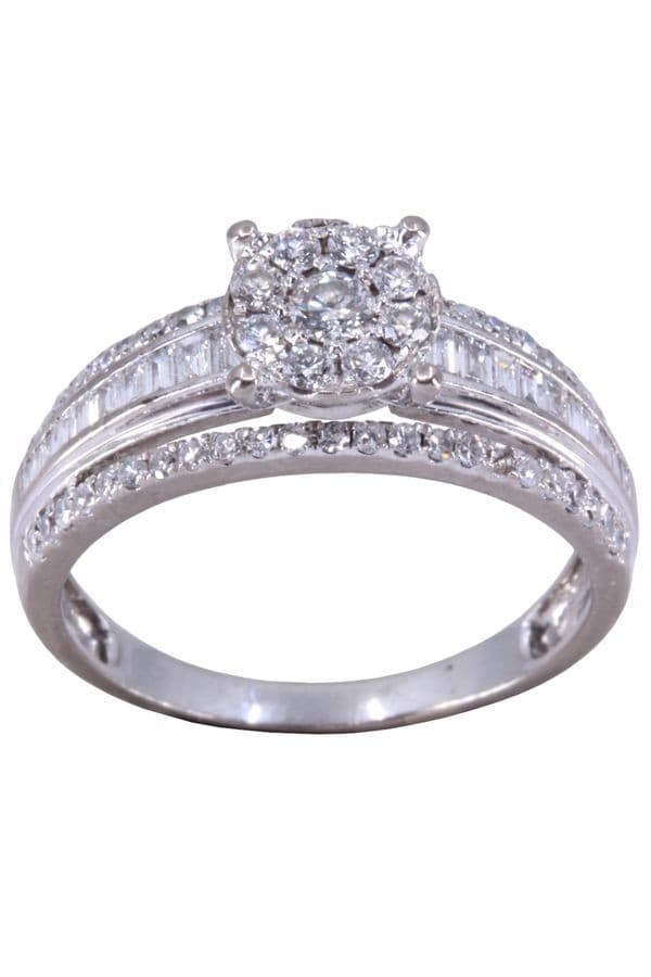 BAGUE STYLE SOLITAIRE MODERNE DIAMANTS — vue 1