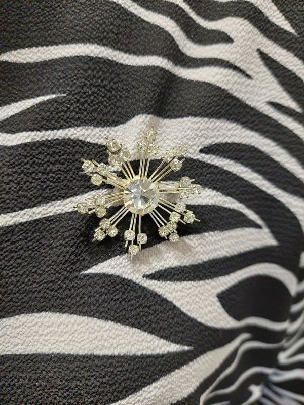 BROCHE FANTAISIE ÉTOILE STRASS — vue 2