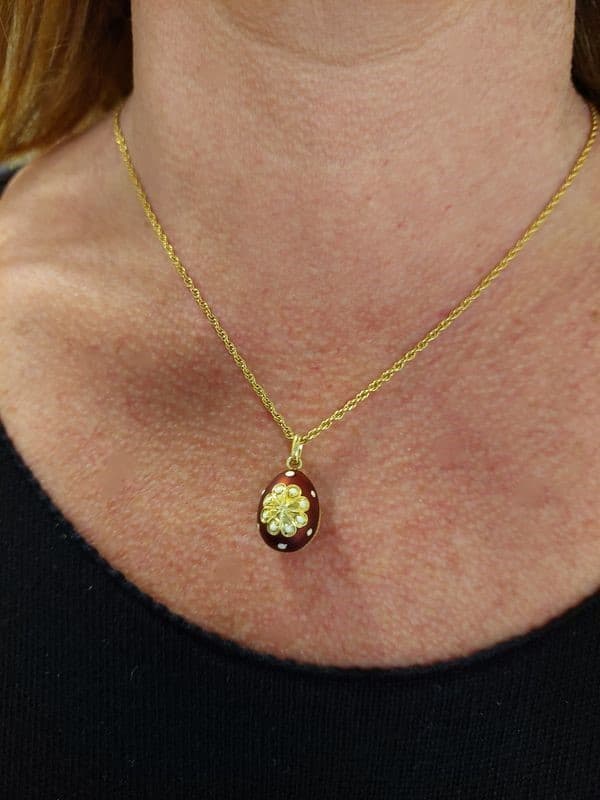 PENDENTIF ŒUF — vue 2