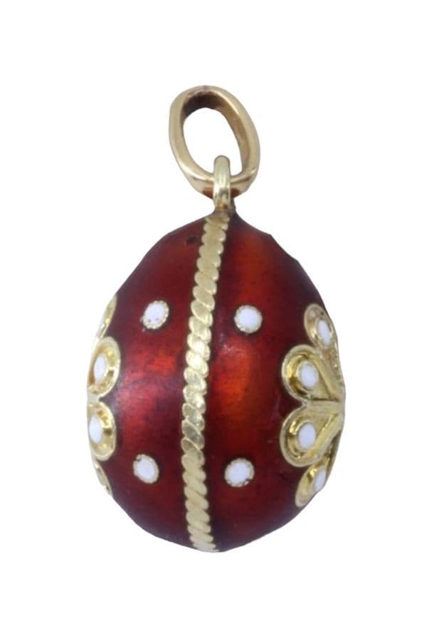 PENDENTIF ŒUF — vue 3