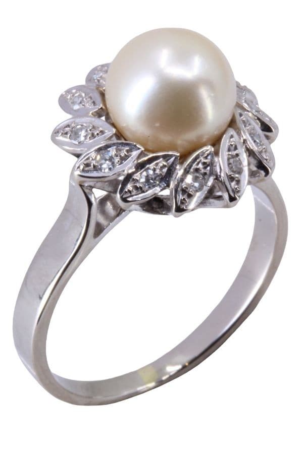 BAGUE MODERNE PERLE ET DIAMANTS — vue 3