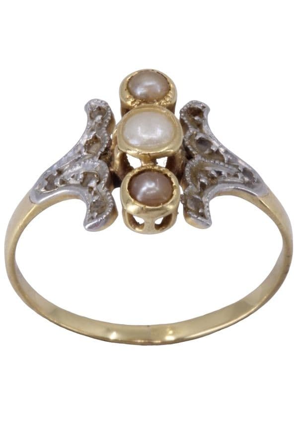BAGUE ART-NOUVEAU PERLES ET DIAMANTS — vue 1