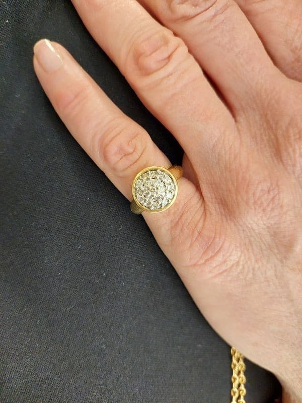 BAGUE MODERNE PAVAGE DIAMANTS — vue 2