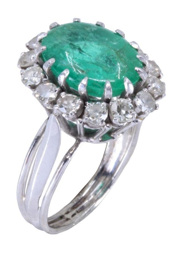 BAGUE POMPADOUR ÉMERAUDE ET DIAMANTS — vue 4