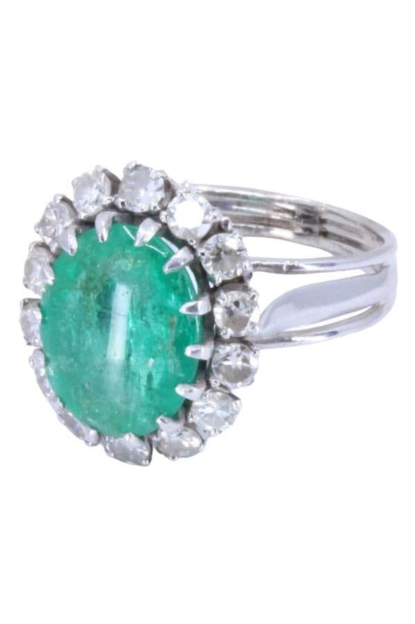 BAGUE POMPADOUR ÉMERAUDE ET DIAMANTS — vue 3