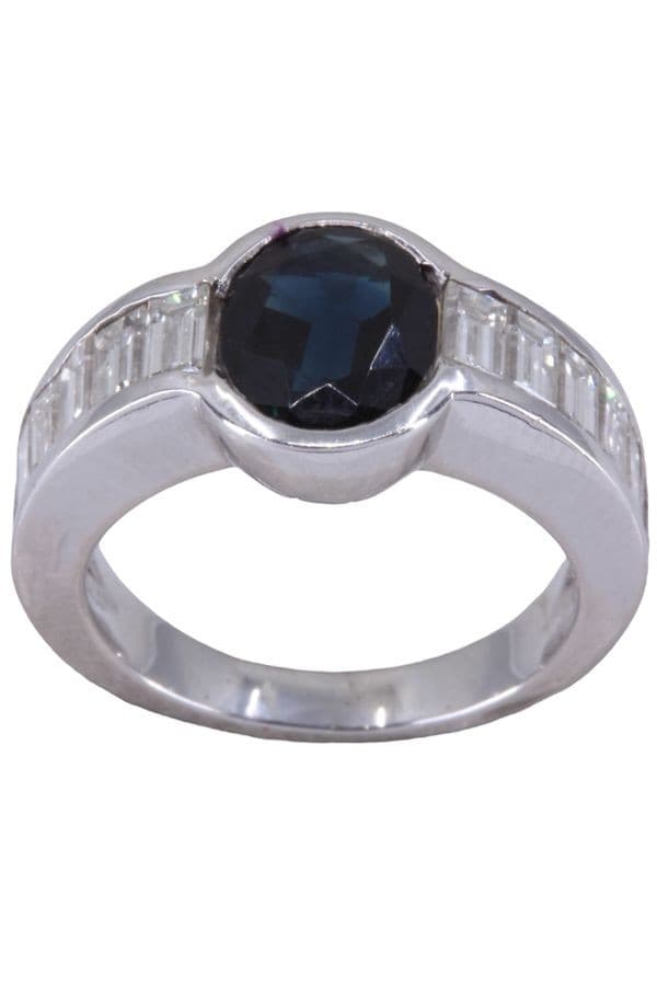 BAGUE MODERNE SAPHIR ET DIAMANTS BAGUETTES — vue 1