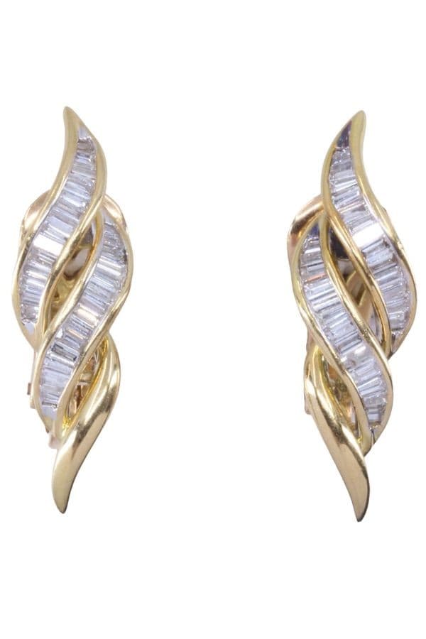 BOUCLES D'OREILLES DIAMANTS BAGUETTES