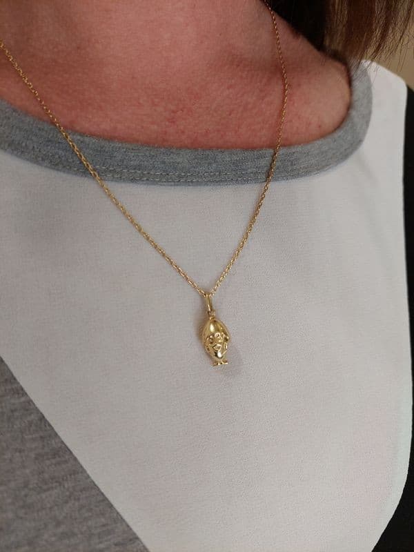 PENDENTIF CALIMERO — vue 2