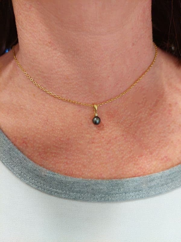 PENDENTIF PERLE NOIRE — vue 2