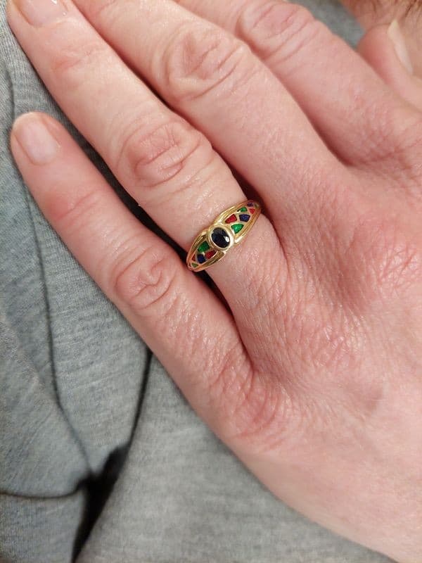 BAGUE MODERNE SAPHIR ET ÉMAIL — vue 2
