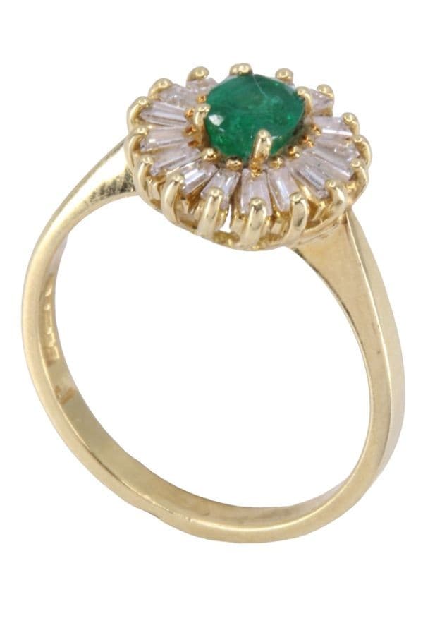 BAGUE MARGUERITE ÉMERAUDE ET DIAMANTS BAGUETTE — vue 6