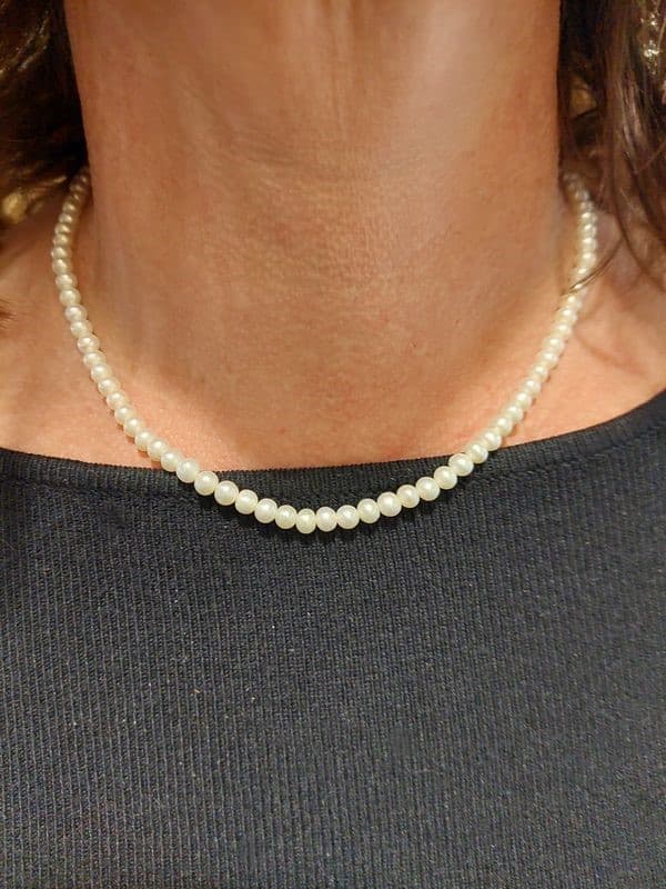 COLLIER DE PERLES — vue 2
