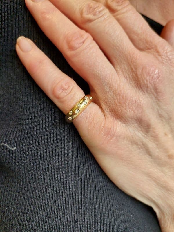 BAGUE JONC DIAMANTS — vue 2
