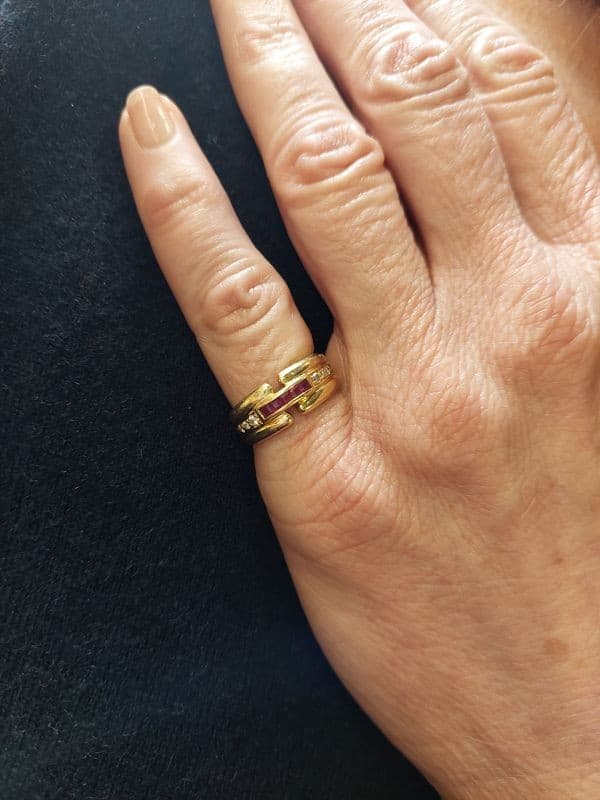 BAGUE RUBIS ET DIAMANTS — vue 2