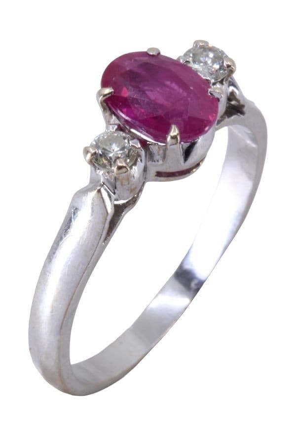 BAGUE RUBIS ET DIAMANTS — vue 4