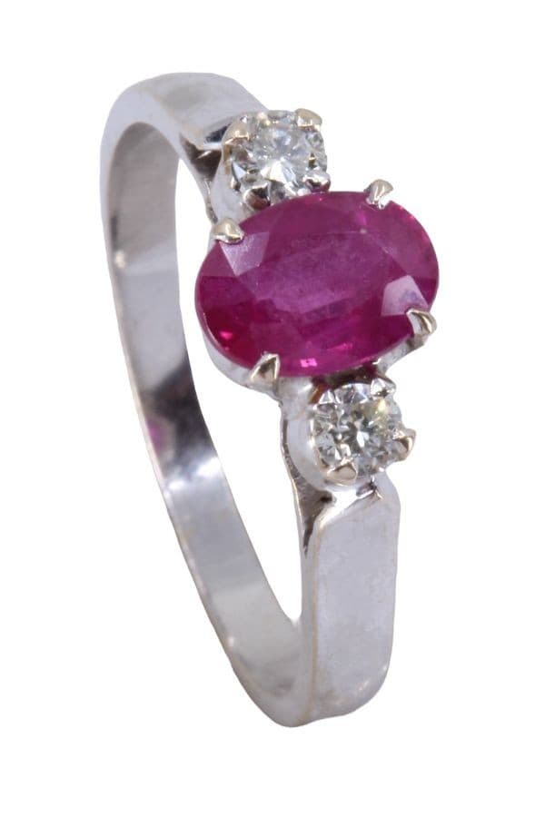 BAGUE RUBIS ET DIAMANTS — vue 3