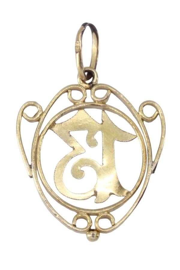PENDENTIF PORTE-BONHEUR — vue 3