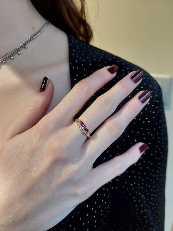 BAGUE RUBIS ET DIAMANTS — vue 2