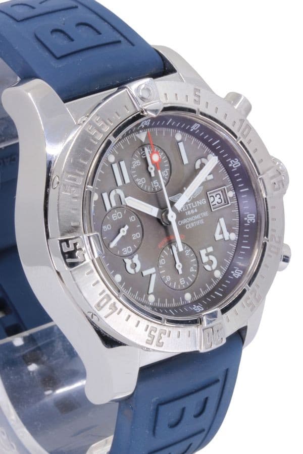 BREITLING AVENGER SKYLAND — vue 3