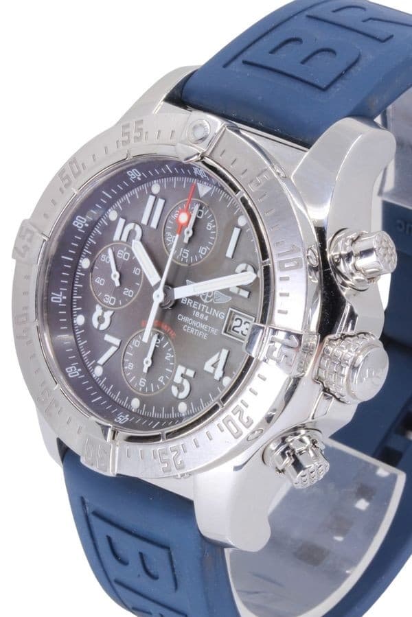 BREITLING AVENGER SKYLAND — vue 4