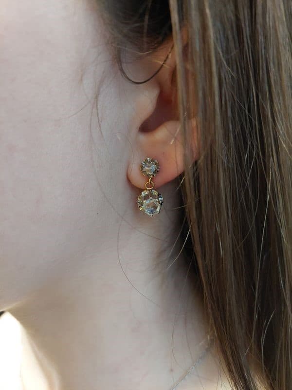 BOUCLES D'OREILLES PENDANTES DIAMANTS — vue 2