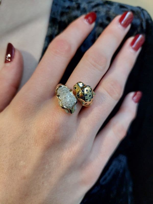 BAGUE PANTHÈRE SAPHIRS ET DIAMANTS — vue 2