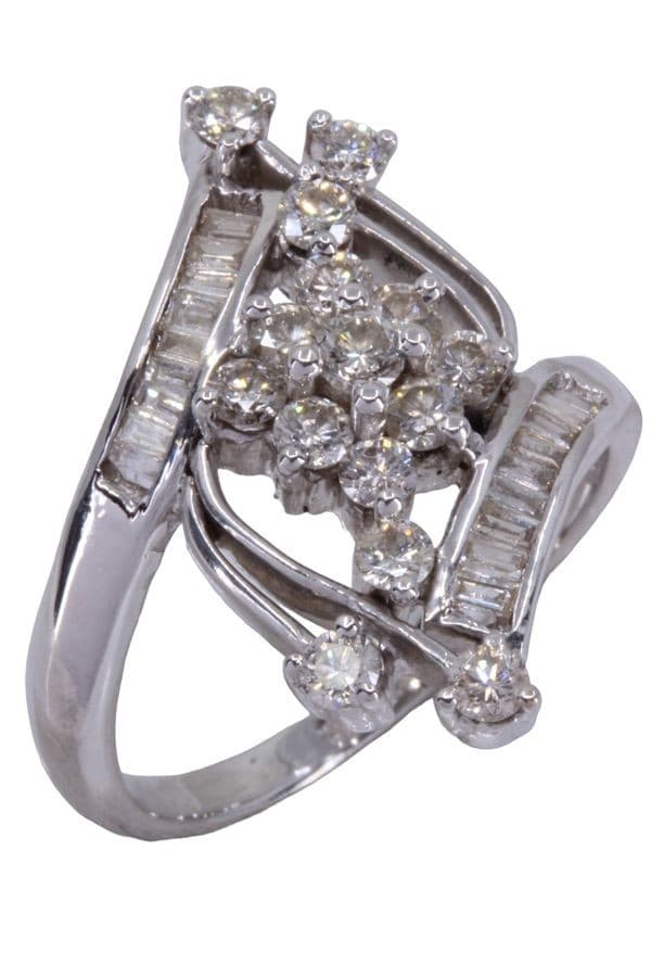 BAGUE MODERNE DIAMANTS — vue 3