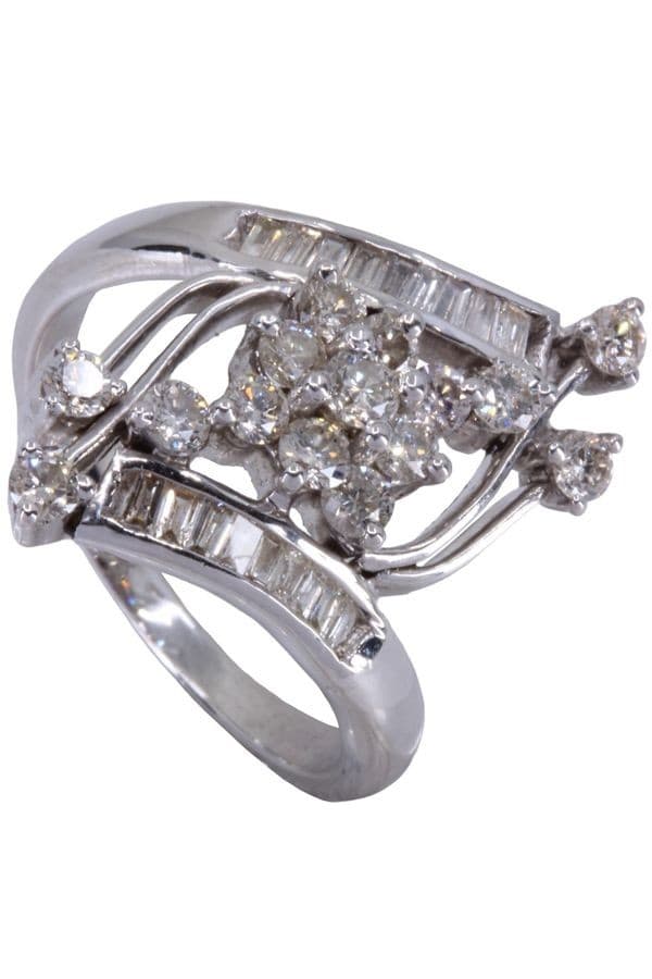 BAGUE MODERNE DIAMANTS — vue 4