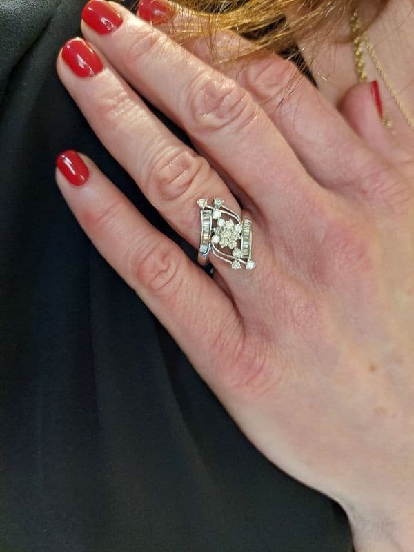 BAGUE MODERNE DIAMANTS — vue 2