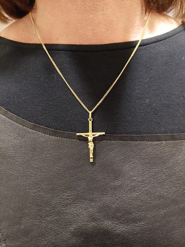CROIX RELIGIEUSE — vue 2