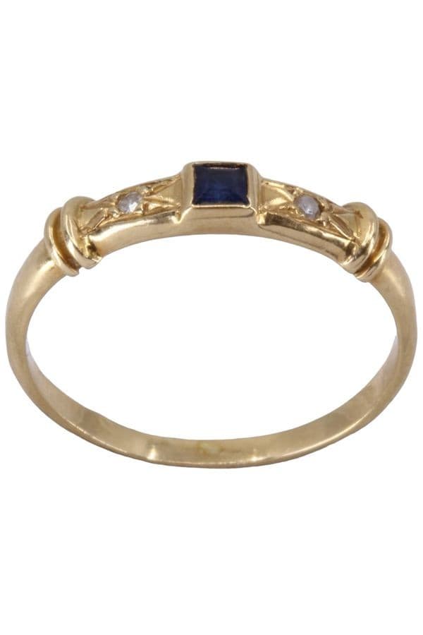 BAGUE MODERNE SAPHIR ET DIAMANTS — vue 1