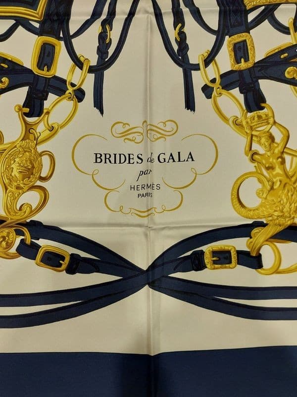 FOULARD HERMÈS "BRIDES DE GALA" — vue 3