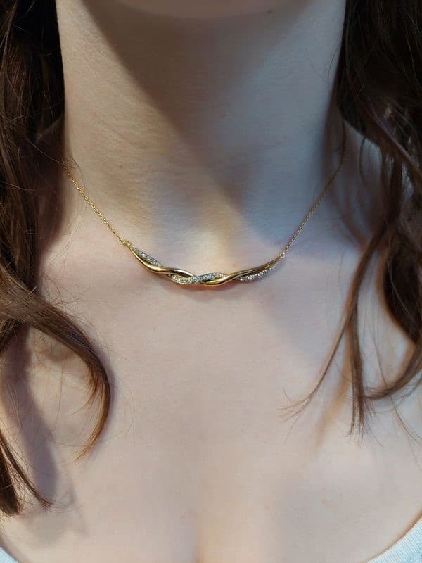 COLLIER ENTRELACÉ DIAMANTS — vue 2