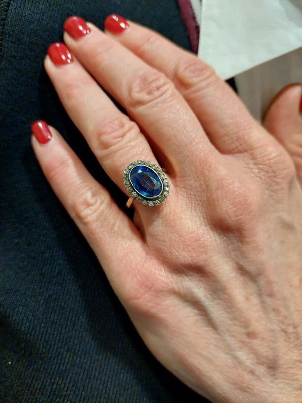 BAGUE POMPADOUR SAPHIR ET DIAMANTS — vue 2