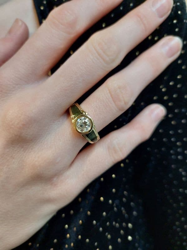 BAGUE KORLOFF LAQUE ET DIAMANTS — vue 2