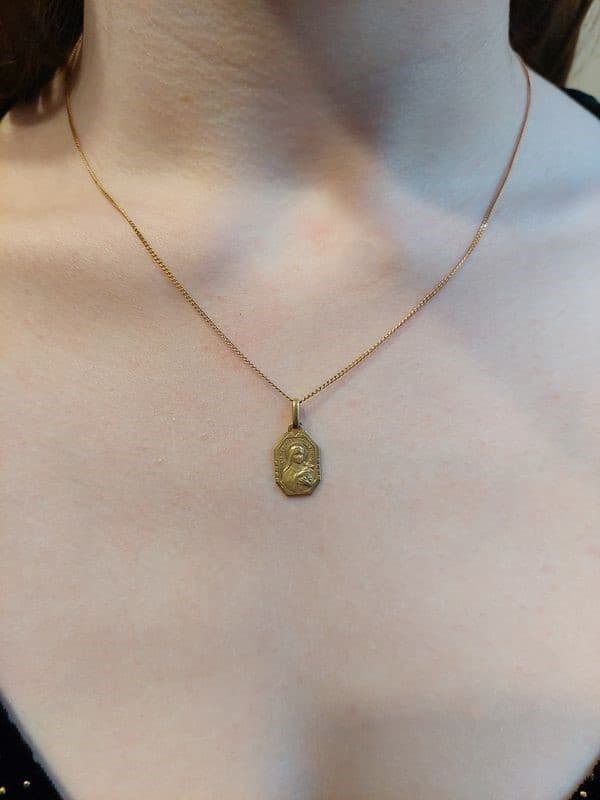 MÉDAILLE SAINTE THÉRESE DE LISIEUX — vue 2