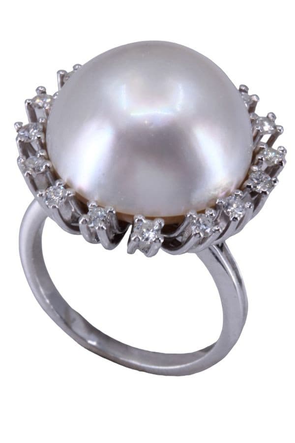 BAGUE DÔME MODERNE PERLE ET DIAMANTS — vue 4