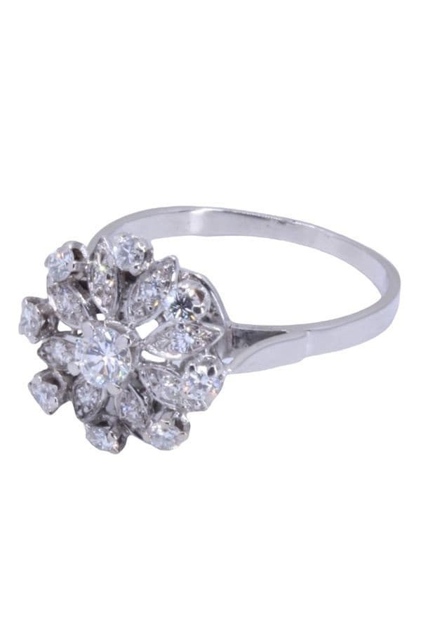 BAGUE FLEUR DIAMANTS ANNÉES 50' — vue 5