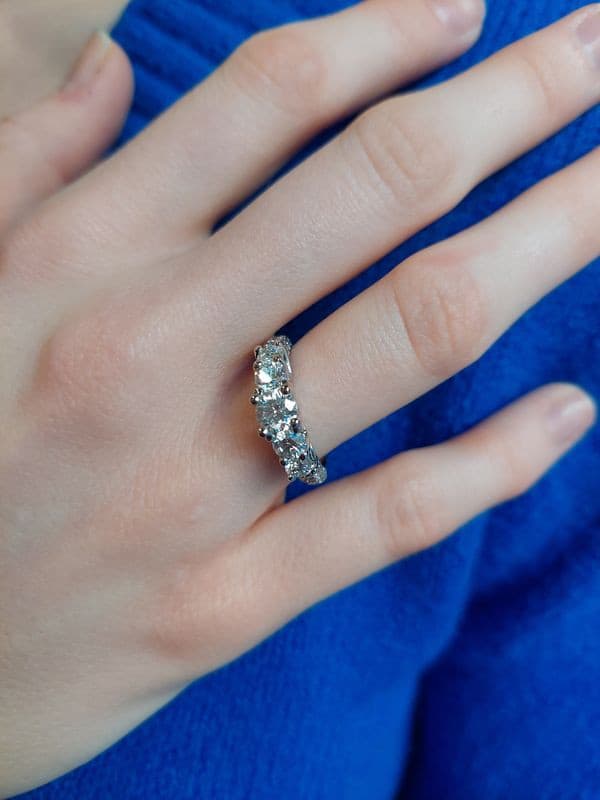 BAGUE JARRETIÈRE MODERNE DIAMANTS — vue 2