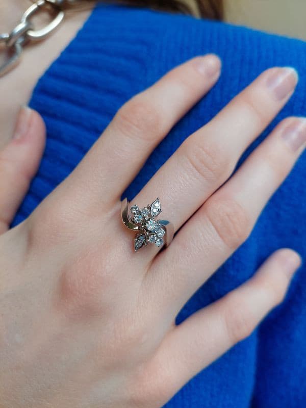 BAGUE FLEUR DIAMANTS — vue 2