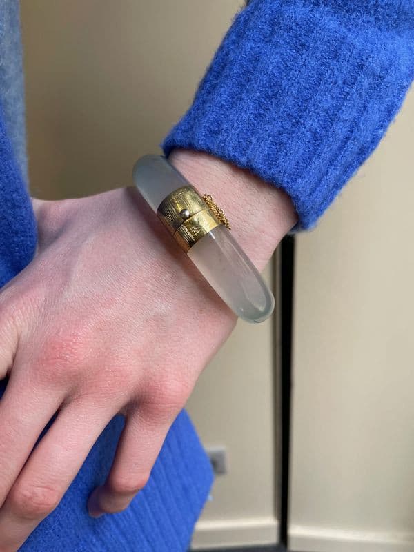 BRACELET JONC OUVRANT EN JADE — vue 2