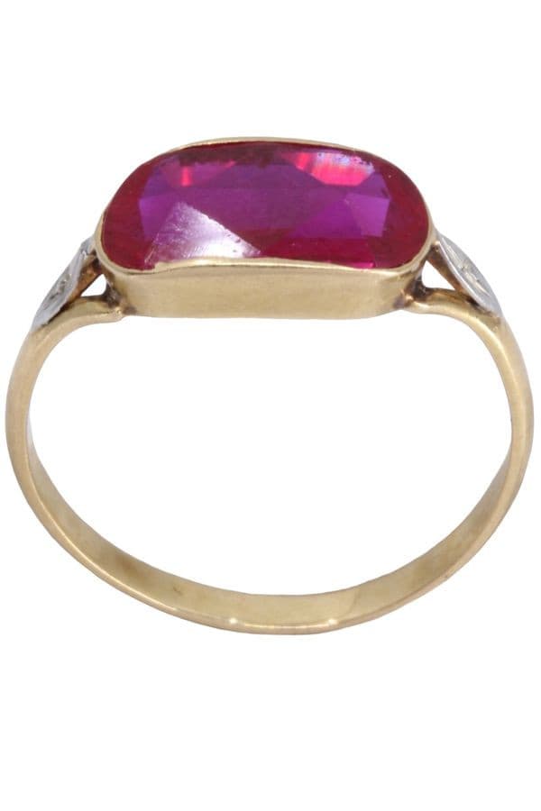 BAGUE ANCIENNE RUBIS — vue 1