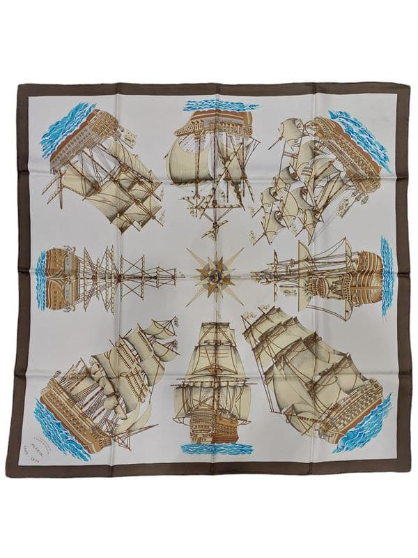 FOULARD MAISON PERRIN — vue 1