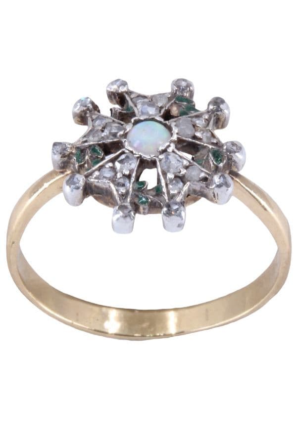 BAGUE ANCIENNE OPALE ET DIAMANTS — vue 1