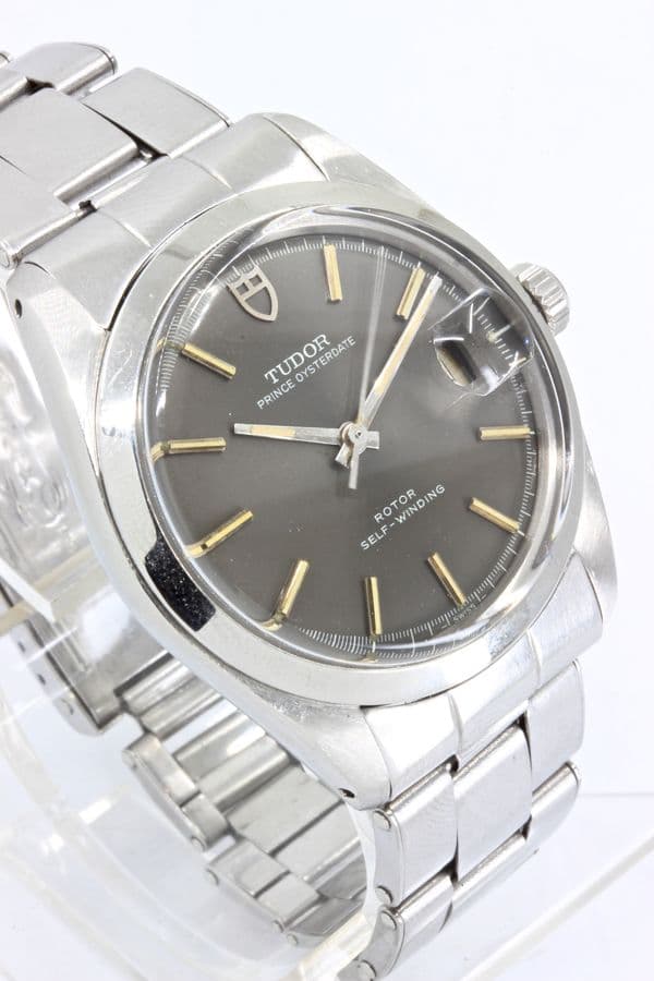 TUDOR PRINCE OYSTERDATE — vue 3