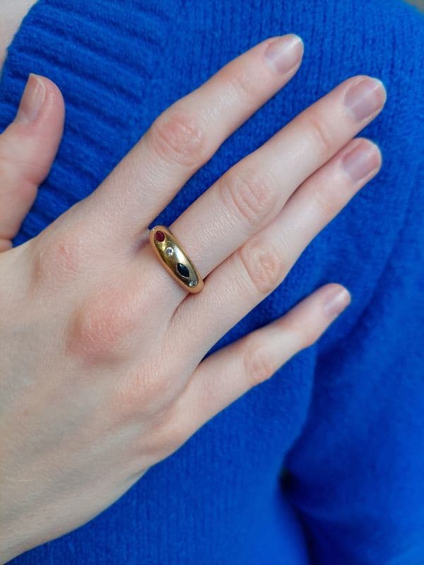BAGUE JONC RUBIS SAPHIR ET DIAMANTS — vue 2