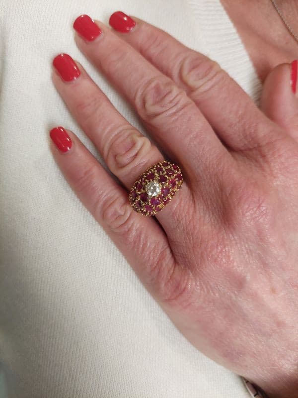 BAGUE DÔME RUBIS ET DIAMANT — vue 2